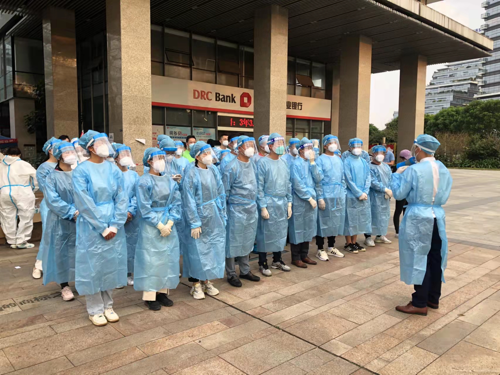 抗疫保卫战，人生就是搏一向在！