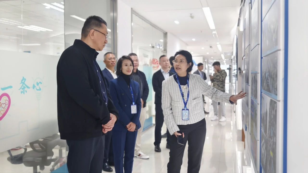 人生就是搏集团｜东菽愿铣墙致返痴代表团来访，调研数字化转型与智能化发展